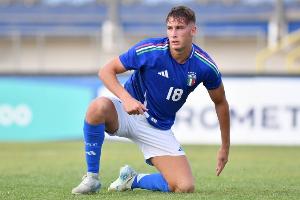 20歲零141天，埃斯波西托是為意大利打進3球的第4年輕球員