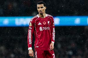 科納特：?；倏嗽幌肴ソ∩矸?，我問他還想不想入選國家隊(duì)