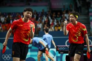 全運會乒乓球男子團體小組賽：北京3-0江蘇，馬龍王楚欽男單取勝