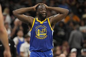 就是進(jìn)不了！追夢空籃不中后連續(xù)3次補(bǔ)籃不中 最后穆迪三分命中