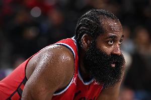 游艇變破船？快船常規(guī)首發(fā)：比爾報銷 小瓊斯至少缺席6周 小卡...