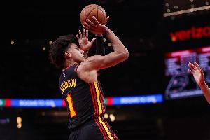 亞特蘭大新世代鷹王！周最佳杰倫·約翰遜砍下25分8板9助3斷1帽！