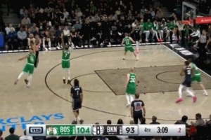 難！籃網(wǎng)進(jìn)攻打不開差點失誤 小波特拆炸彈被懷特大帽&24秒違例