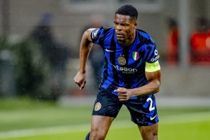 米體：鄧弗里斯可能因傷錯(cuò)過(guò)米蘭德比 澤林斯基有望復(fù)出首發(fā)