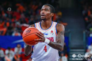 上賽季場(chǎng)均36分?jǐn)孬@得分王！媒體人：薩姆納已經(jīng)被訂了