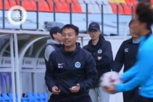 主場(chǎng)相見，聯(lián)賽收官 深圳新鵬城在肇慶新區(qū)體育中心完成官訓(xùn)