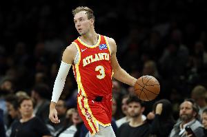 浪費機會！肯納德?lián)寯喾磽艨栈@上丟 補籃也沒有