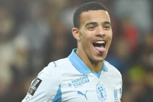 馬賽5-1大勝尼斯暫時(shí)登頂法甲，格林伍德雙響、奧巴梅揚(yáng)1射2傳