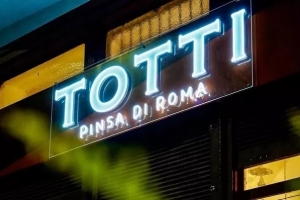 意媒：阿根廷開設(shè)了一家托蒂為主題的糕點店