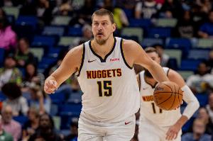 奎因：不知道約基奇是否稱(chēng)贊了我很多 但能得到他的評(píng)價(jià)意義非凡