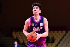 17罰16中！余嘉豪西乙生涯之夜 25分鐘零投籃得16分 兩項(xiàng)均創(chuàng)新高