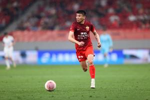 李帥：從沒想過會隨隊拿到四個冠軍，我們不會聽外界過多的輿論