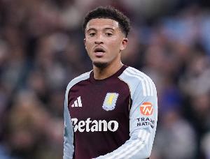 現(xiàn)周薪30W！鏡報(bào)：多特?zé)嶂杂诘谌魏炏律?！但他必須降薪一? >
                                        </div>
                                    </div>
                                                                        <div   id=