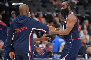 隊記：保羅在快船最糟糕時宣布退役計劃 哈登措手不及&壓力山大