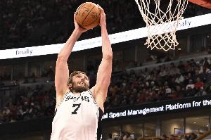 下半場(chǎng)0出手！科內(nèi)特出戰(zhàn)28分鐘 3中3拿到8分6板3助2帽