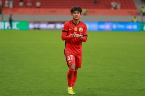 蒯紀(jì)聞：沒想到生涯第一年就能拿冠軍；未來(lái)海港隊(duì)是非常有希望的