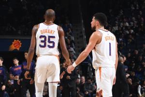 布克：我原本很期待與杜蘭特交手 但家庭第一 希望他家人一切安好