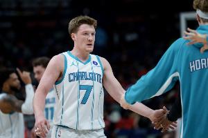 準得可怕！克尼佩爾再中第6記三分打停老鷹