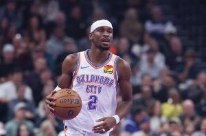 根本防不??！亞歷山大半場11中10超高效砍下28分2板2助2斷