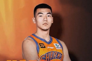 年輕就有無限可能！祝上海男籃小將劉梓鵬21歲生日快樂