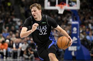 手感一般！弗拉格14投5中&三分4中0 拿到12分7籃板3助攻2搶斷