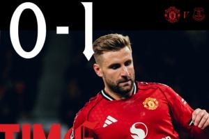 擁擠加??！曼聯(lián)主場告負(fù)后4隊同積18分+3隊同積19分，中游7隊抱團(tuán)