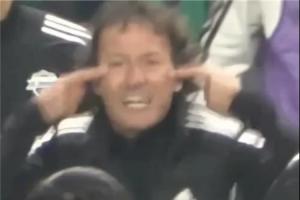 拉眼角被指控種族歧視！全北現(xiàn)代助教宣布辭職，此前被判禁賽5場