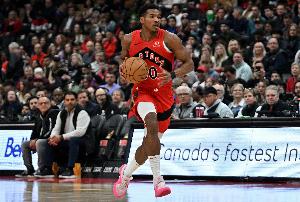 很突然！阿巴基反擊直接起三步滑翔單臂劈扣 落地滑了還劈叉