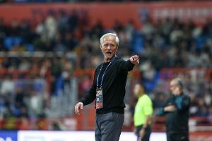 玉昆副總告別約恩·安德森：講不出再見，感謝您對玉昆的全情付出