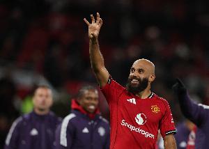 姆伯莫職業(yè)生涯至今9次對(duì)陣埃弗頓0球0助，戰(zhàn)績(jī)2勝3平4負(fù)