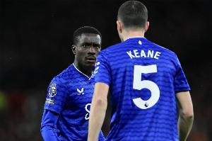 蓋耶因毆打隊友被罰下！英超上次出現(xiàn)是08年12月斯托克城內(nèi)訌