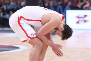 軟腳了？申京低迷全場18投僅7中 正負(fù)值-16全場最低