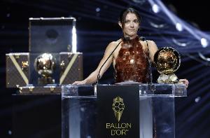 邦馬蒂：對我來說佩德里是頂級球員，他在各種獎項被低估得太多了