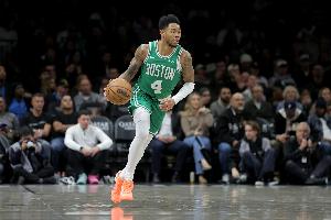 美記：籃網(wǎng)對綠軍安芬尼·史密斯感興趣 他效力開拓者時就有想法