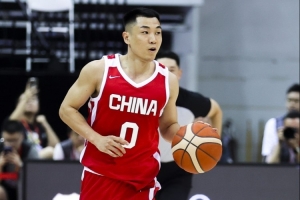 媒體人：中國男籃想打好松弛不下來 高詩巖空籃沒進就是一個縮影
