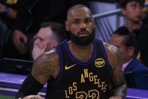 拉拉維亞：我知道只要詹姆斯拿球 我去空切他都能傳到我