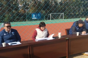 鹽城足球隊(duì)球員選拔測(cè)試活動(dòng)開啟，水慶霞等專家現(xiàn)場(chǎng)考核