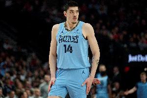 搶爆祖巴茨！埃迪狂攬21板&8前場板 4中2貢獻5分3助3帽