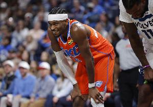 亞歷山大：沒有什么特別的驅(qū)動力 就是單純在場上享受籃球的樂趣