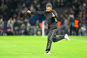 輕松拿下？拜仁對(duì)陣圣保利6連勝，上次輸球還是在2002年