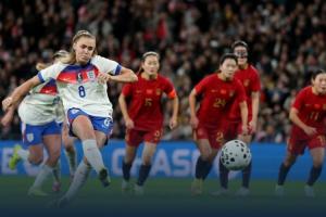 滄海桑田！10年前王霜雙響中國女足2-1英格蘭，如今0-8慘敗