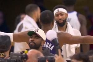 濃眉原本滿臉不開心看到八村大大的擁抱笑了起來