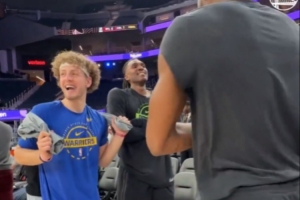 回娘家即視感！普爾&盧尼賽前來到場邊 與波姐&庫明加有說有笑