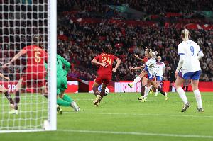 北青：友誼賽踢成“友盡賽”，中國女足與世界強隊差距越拉越大