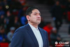 鐘誠(chéng)：我們的目標(biāo)很明確 就是沖擊季后賽