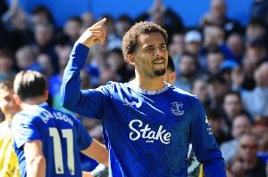 身價3500萬歐！法媒：曼城熱刺利物浦希望簽埃弗頓前鋒恩迪亞耶