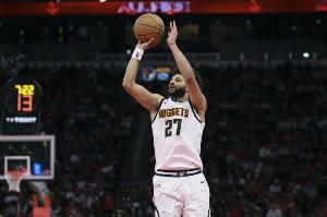 掘金VS馬刺裁判報(bào)告：1次漏判對(duì)掘金不利 最后1.6秒漏吹穆雷3+1