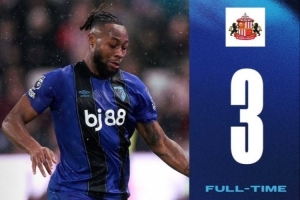 桑德蘭隊史首次在英超讓二追三，此前187次落后2球最終10平177負