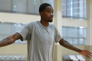 薩姆納就位！廣東男籃曬球隊訓練：四外援就位！合練備戰(zhàn)新賽季