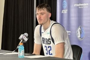 弗拉格：萊昂納德一直是我努力的目標(biāo) 是最好的攻防一體球員之一